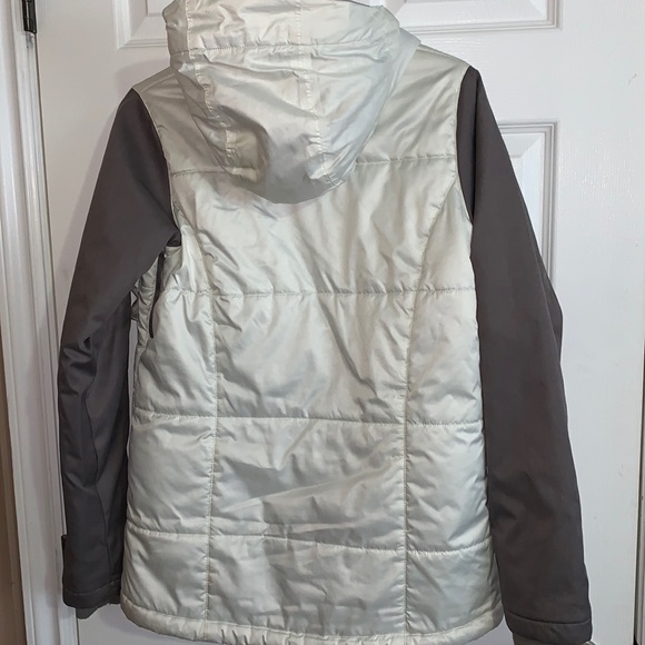 Burton ski jacket. - Picture 3 of 3